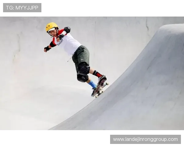 广州滑板队在极限运动嘉年华中以98分稳居积分榜首位