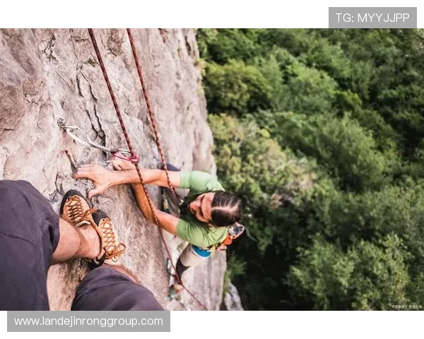 王秀英谈攀岩人生：从初学者到顶尖选手的心路历程与成长故事