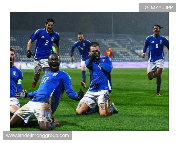 U21德国队与意大利队激战正酣青少年足球赛场的巅峰对决 U21德国队与意大利队激战正酣青少年足球赛场的巅峰对决