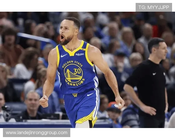 库里三分球总数突破四千大关成为历史第一人再创新高