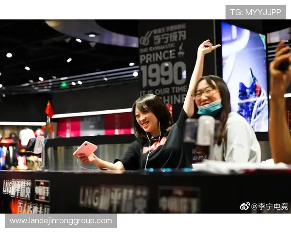 和平精英热议LNG战队灵活性引发的争议与战术分析 和平精英热议LNG战队灵活性引发的争议与战术分析