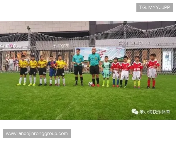 武汉足球队区域防守革新之路探索与实践分析