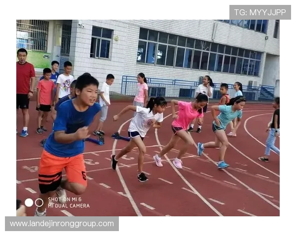 赵静专访:从绿茵场到人生舞台的足球旅程回顾与感悟 赵静专访:从绿茵场到人生舞台的足球旅程回顾与感悟